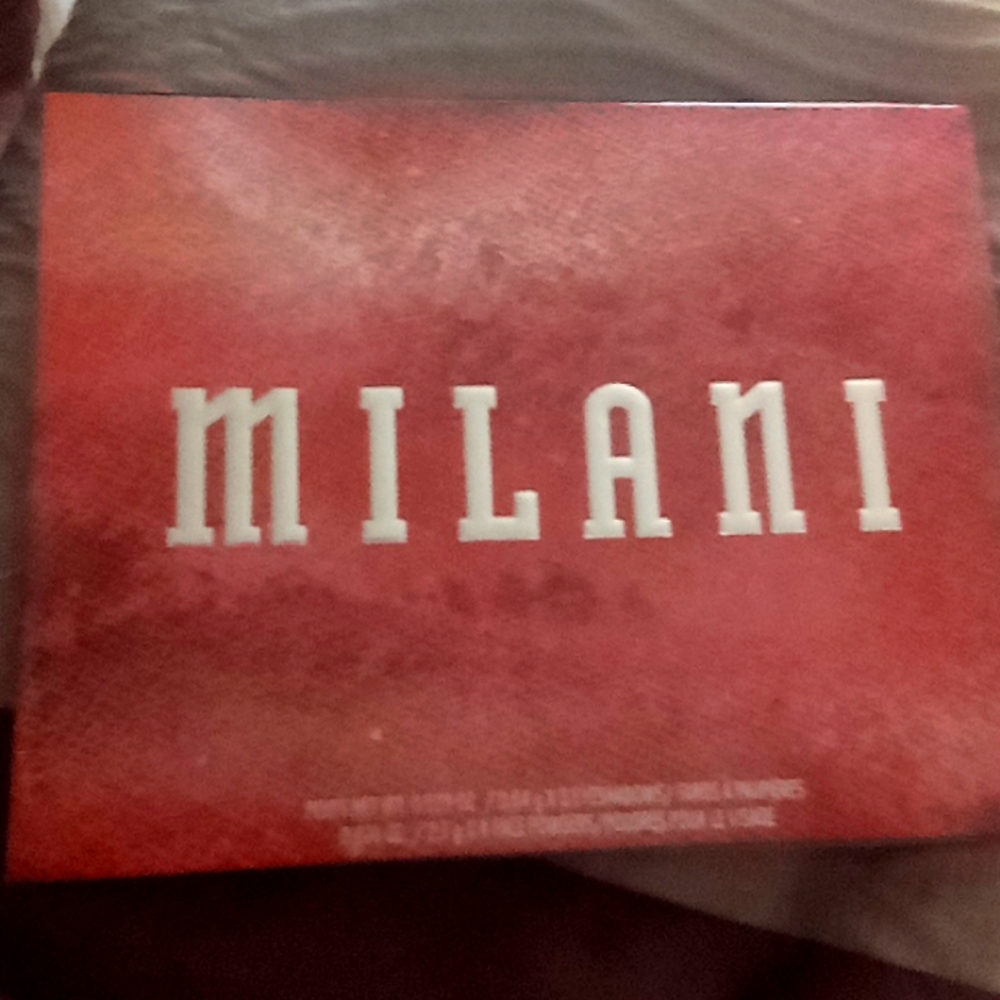 Milan eyeshadow